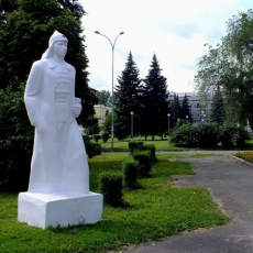 Проспект Энтузиастов и Хитарова. Парк советской скульптуры. Фото - А. Завора
